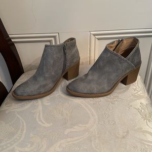 Ankle boots